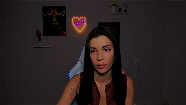 Snapshot of KetiWils chatting on 03.02.25 KetiWils online show from 03.02.25