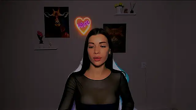 Snapshot of KetiWils chatting on 03.03.25 KetiWils online show from 03.03.25