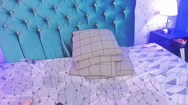 iiangel  online show from 02.23.25