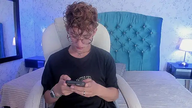 iiangel  online show from 11.12.25