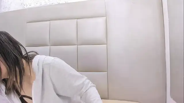 LittleMaria online show from 09.12.25