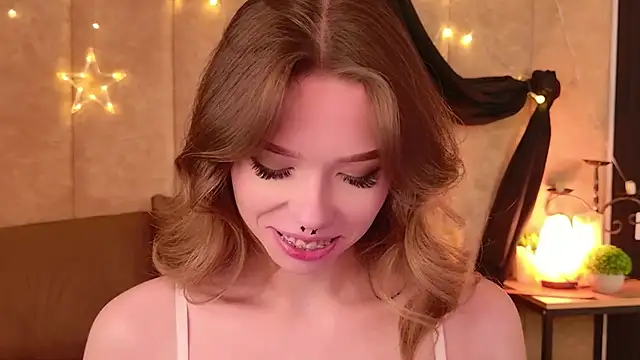 Sierra Fane online show from 04.22.26