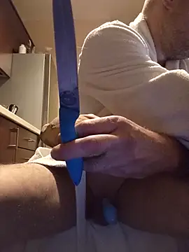 Snapshot of Luci1982Brazzers chatting on 10.03.25 Luci1982Brazzers online show from 10.03.25