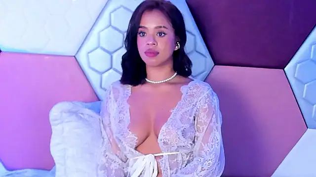 Snapshot of LiaHilton2 chatting on 02.23.25 LiaHilton2 online show from 02.23.25