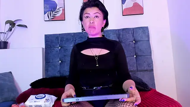 lilith catt online show from 03.12.25