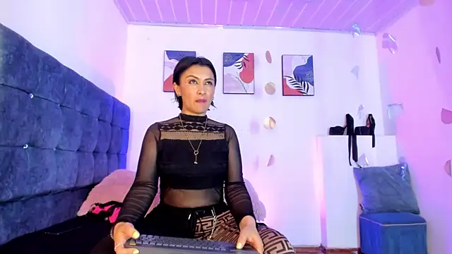 lilith catt online show from 03.17.25