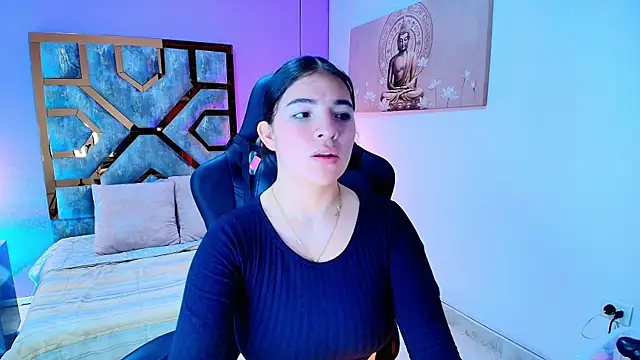 Zamira Taylor online show from 11.04.25