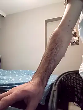 Snapshot of raskolnikovw chatting on 12.15.25 raskolnikovw online show from 12.15.25