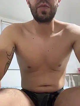 Snapshot of BastianVega chatting on 02.18.25 BastianVega online show from 02.18.25