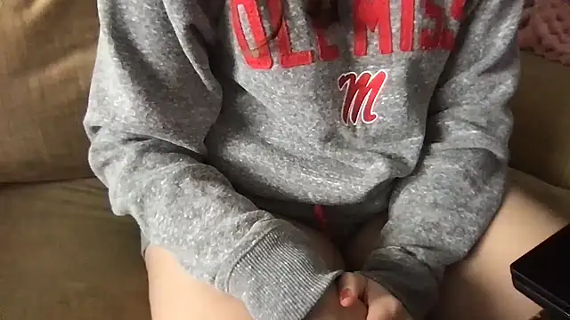 Snapshot of ashleighpink chatting on 02.05.26 ashleighpink online show from 02.05.26