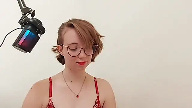 Elise Nyx online show from 10.02.25