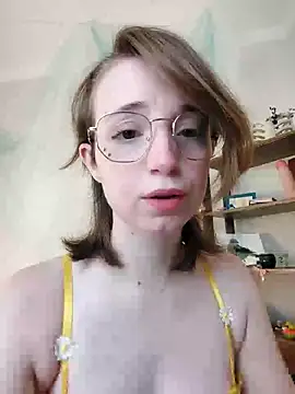 Snapshot of Elise_Nyx chatting on 04.24.26 Elise Nyx online show from 04.24.26