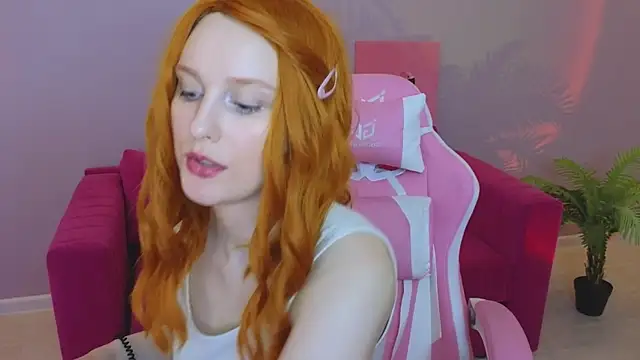 KristinMoore online show from 03.11.25