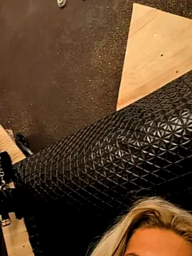 Snapshot of Glory_Max chatting on 02.19.26 Glory Max online show from 02.19.26