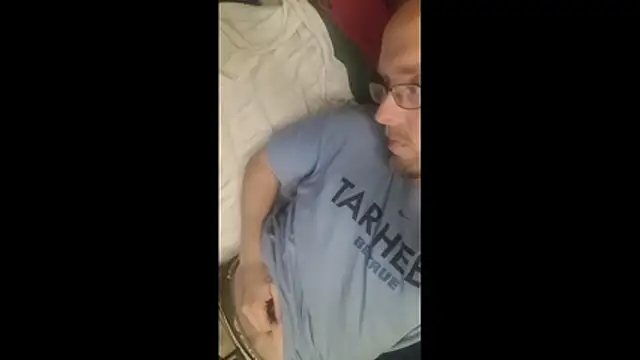 Snapshot of taterae chatting on 12.02.25 taterae online show from 12.02.25