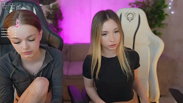 Snapshot of Elza_Dream chatting on 03.20.25 Elza Dream online show from 03.20.25