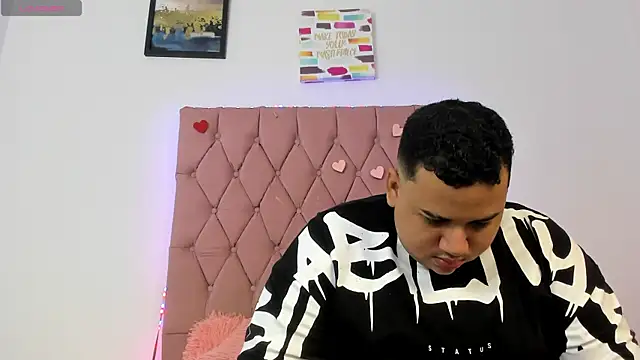 MICHAEL AND SHARON online show from 11.02.25