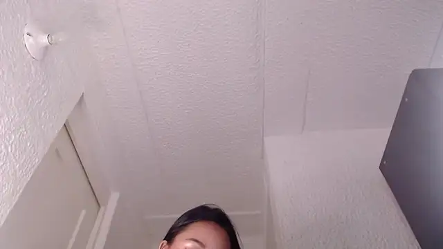 Snapshot of EngelCristaly chatting on 03.03.25 EngelCristaly online show from 03.03.25
