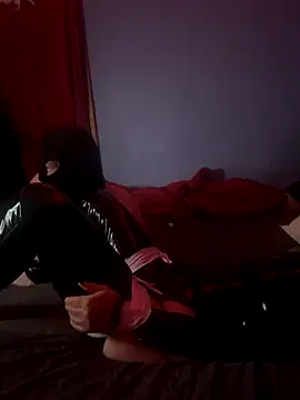 Snapshot of Ruggedcountry48 chatting on 09.29.25 Ruggedcountry48 online show from 09.29.25