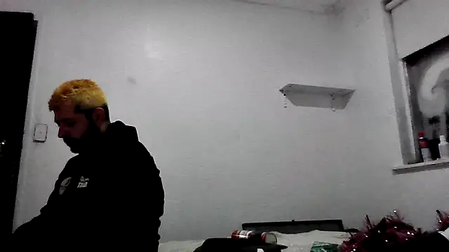 Snapshot of kinkyfag94 chatting on 12.20.25 kinkyfag94 online show from 12.20.25