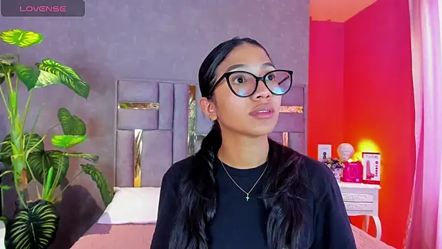 Tyla Ks online show from 04.07.26