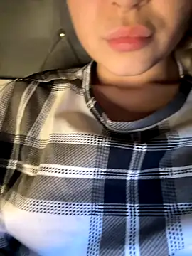 laraaaaaa online show from 12.04.25