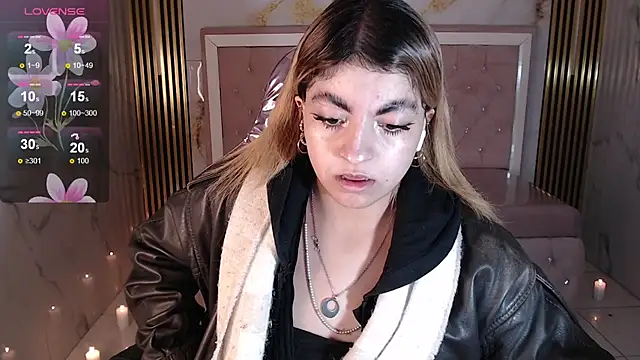 Snapshot of lili_conor_s chatting on 09.11.25 lili conor s online show from 09.11.25