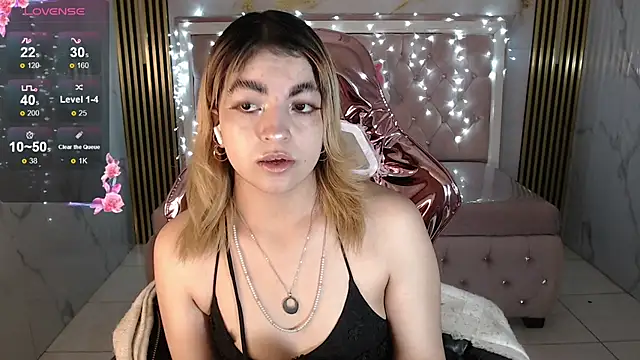 Snapshot of lili_conor_s chatting on 09.23.25 lili conor s online show from 09.23.25