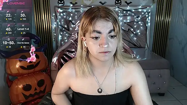 Snapshot of lili_conor_s chatting on 10.09.25 lili conor s online show from 10.09.25