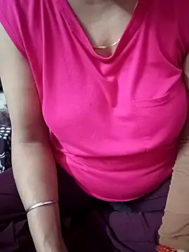 Snapshot of Shivani_7777 chatting on 09.19.25 Shivani 7777 online show from 09.19.25