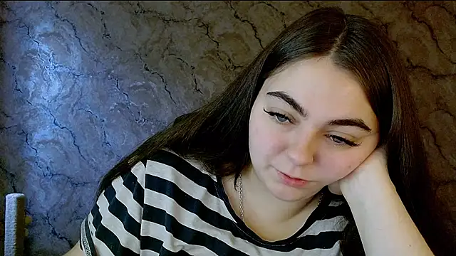 kitsune 8 online show from 10.18.25