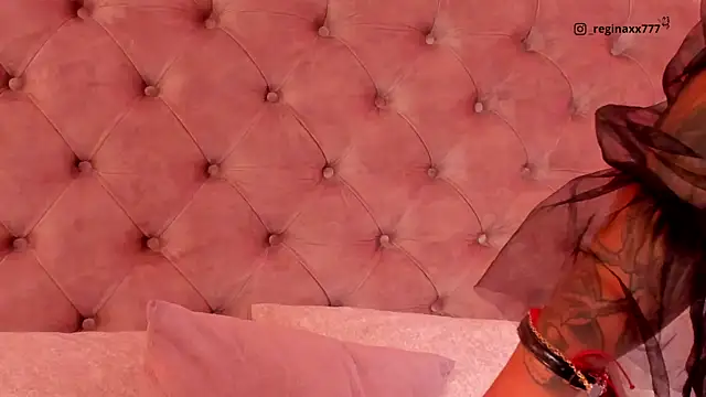 regina noctixx online show from 11.25.25