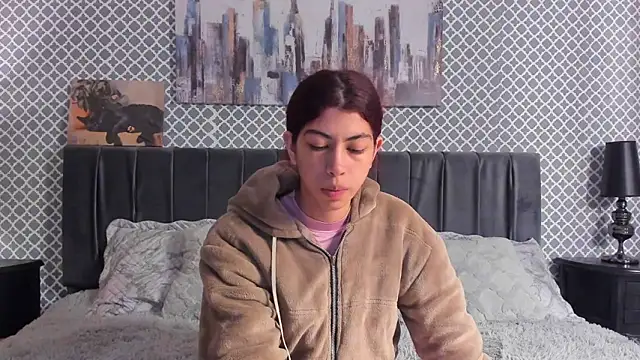 Snapshot of Cassie_bloom chatting on 02.25.25 Cassie bloom online show from 02.25.25