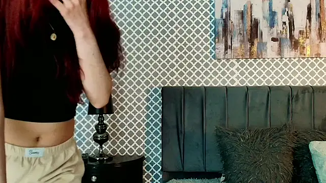 Snapshot of Cassie_bloom chatting on 09.24.25 Cassie bloom online show from 09.24.25