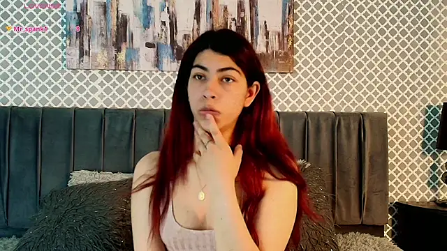 Snapshot of Cassie_bloom chatting on 09.26.25 Cassie bloom online show from 09.26.25