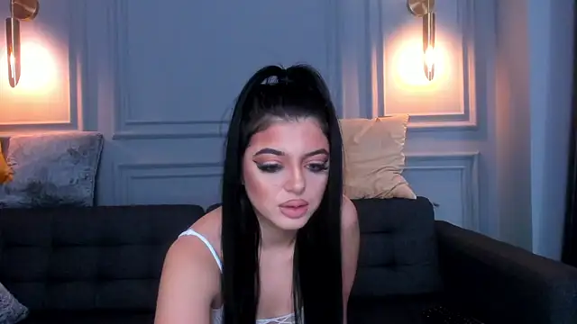 Snapshot of BridgitteBia chatting on 03.20.25 BridgitteBia online show from 03.20.25