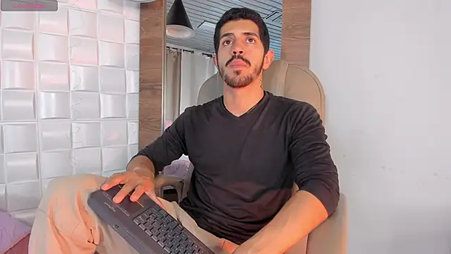 AlejandroStormm online show from 02.08.26