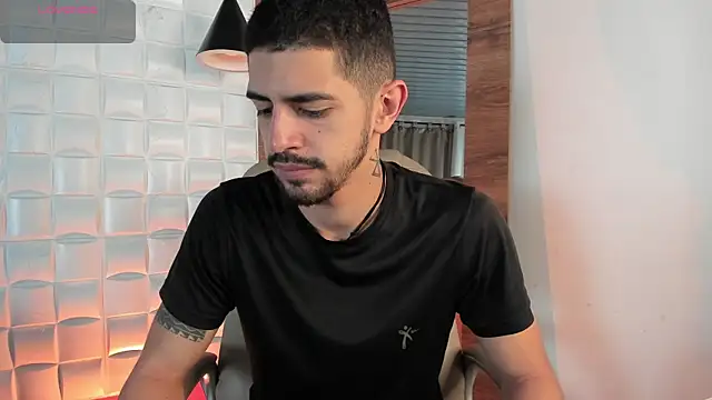 AlejandroStormm online show from 04.07.26