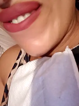 Snapshot of Sexlove1xo chatting on 11.02.25 Sexlove1xo online show from 11.02.25