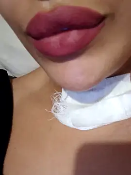 Snapshot of Sexlove1xo chatting on 11.03.25 Sexlove1xo online show from 11.03.25