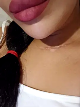 Snapshot of Sexlove1xo chatting on 11.07.25 Sexlove1xo online show from 11.07.25