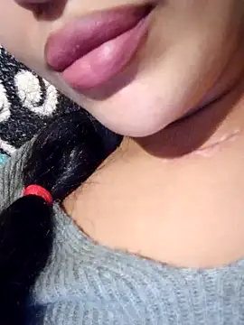 Snapshot of Sexlove1xo chatting on 11.22.25 Sexlove1xo online show from 11.22.25