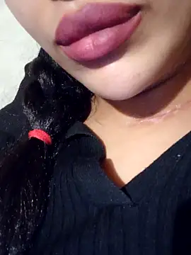 Snapshot of Sexlove1xo chatting on 11.24.25 Sexlove1xo online show from 11.24.25