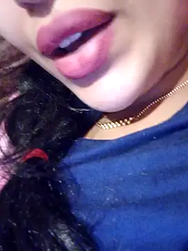 Snapshot of Sexlove1xo chatting on 12.20.25 Sexlove1xo online show from 12.20.25