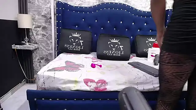 Snapshot of miha_sex91 chatting on 11.07.25 miha sex91 online show from 11.07.25