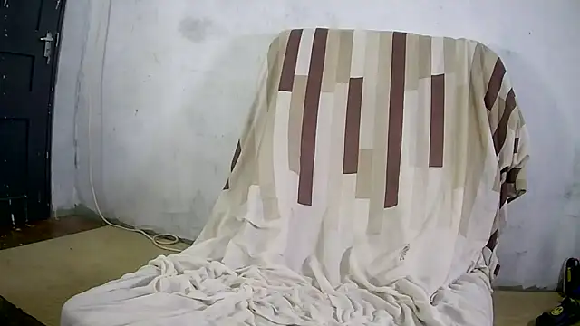 Snapshot of justyou2025 chatting on 10.14.25 justyou2025 online show from 10.14.25