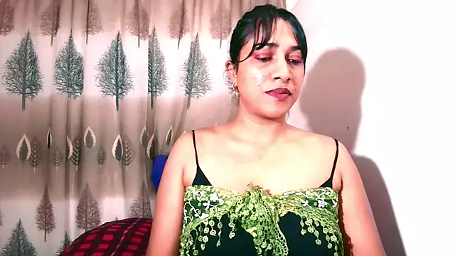 Snapshot of Indian_Erotic69 chatting on 11.07.25 Indian Erotic69 online show from 11.07.25