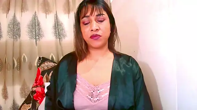 Snapshot of Indian_Erotic69 chatting on 06.29.26 Indian Erotic69 online show from 06.29.26