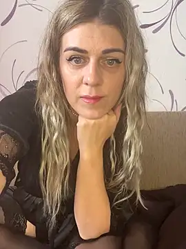 Lusi Luxary online show from 10.01.25