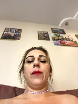 Lusi Luxary online show from 10.23.25